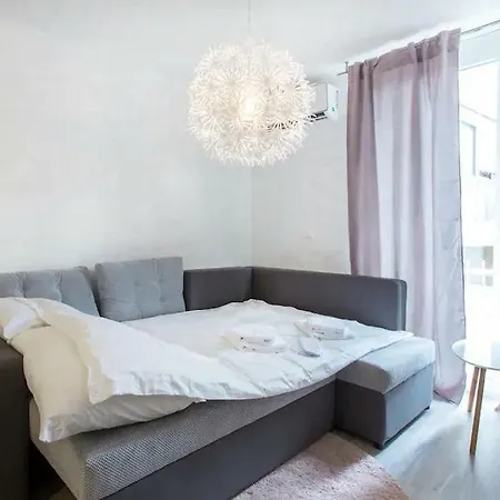 Snowflake - Free Parking Apartment Laibach